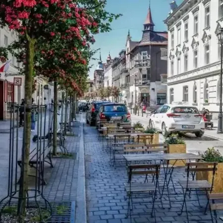 Lily Apart - Ideal For Groups And Families Near Train Station Gdansk Exterior photo