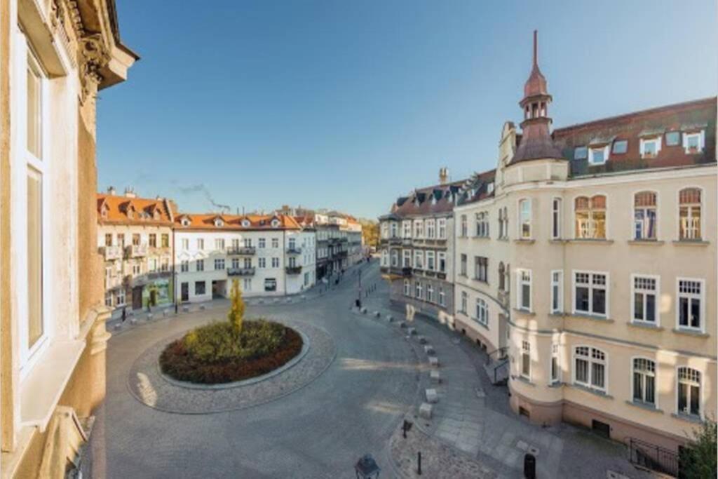Apartament Lily - Ideal For Groups And Families Near Train Station *